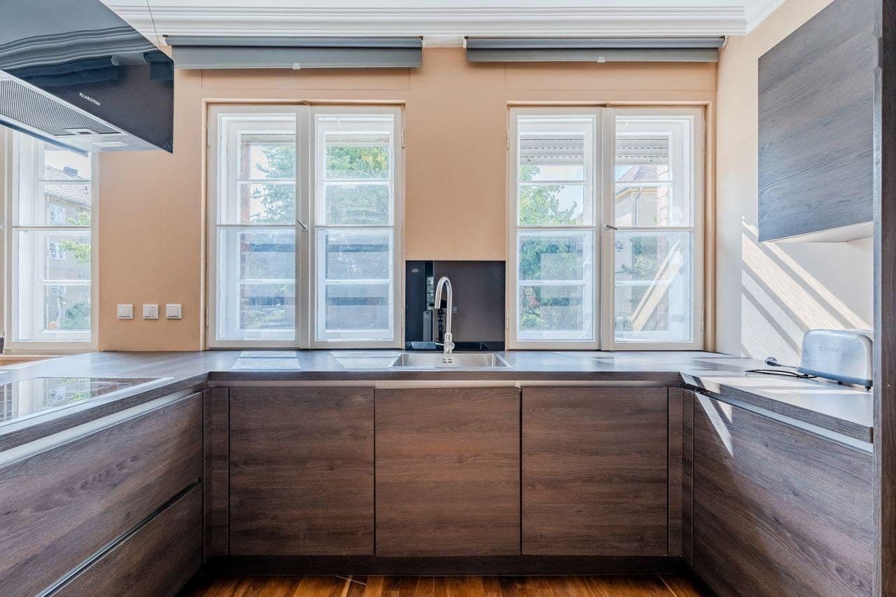 Prodej bytu 3+1 65 m², Pfahlerstraße 6, Berlin, Berlín Prodej bytu 3+1 65 m², Pfahlerstraße 6, Berlin, Berlín