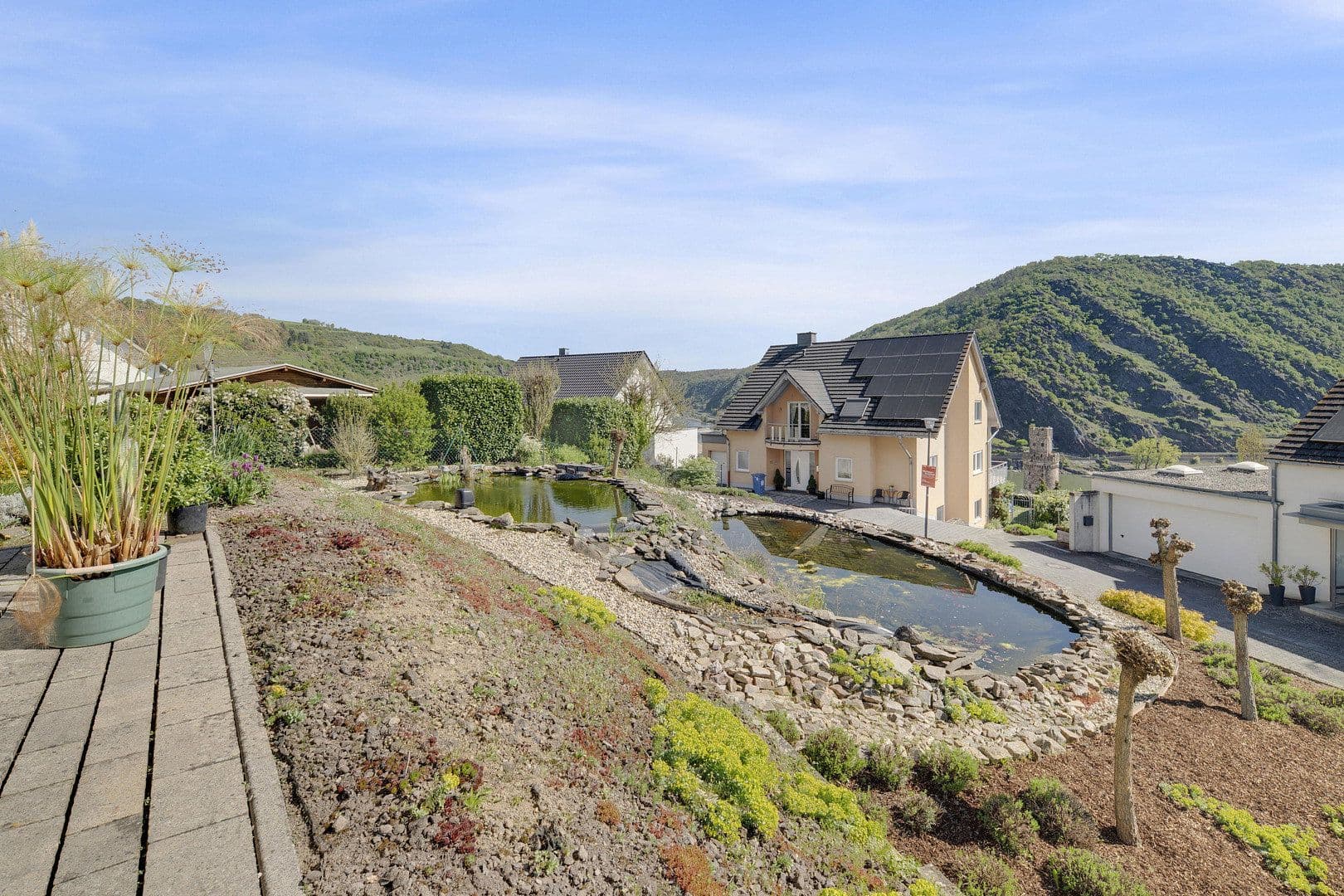 Prodej domu 216 m², pozemek 1.200 m², Oberwesel, Porýní-Falc Prodej domu 216 m², pozemek 1.200 m², Oberwesel, Porýní-Falc