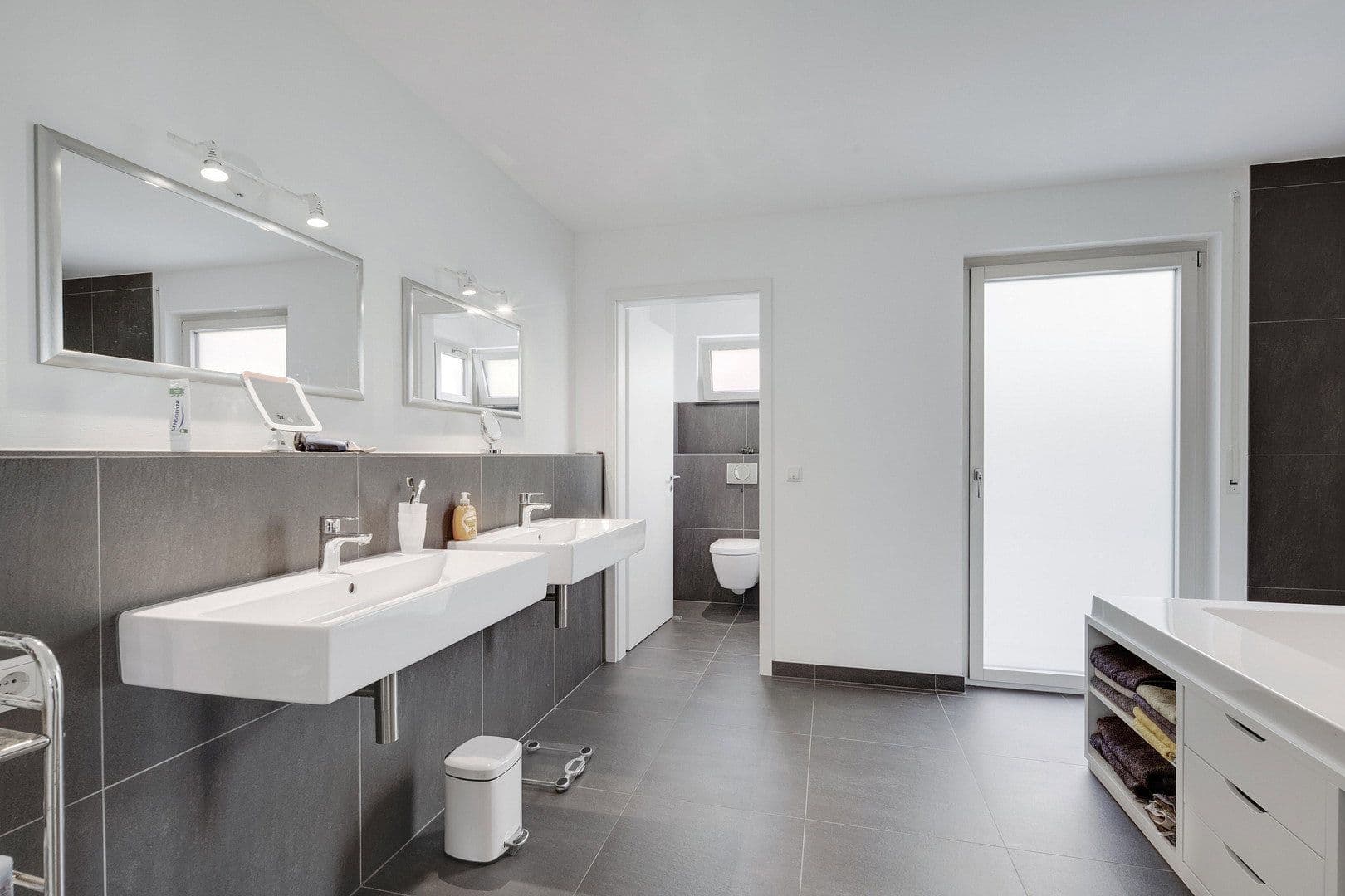 Prodej domu 216 m², pozemek 1.200 m², Oberwesel, Porýní-Falc Prodej domu 216 m², pozemek 1.200 m², Oberwesel, Porýní-Falc