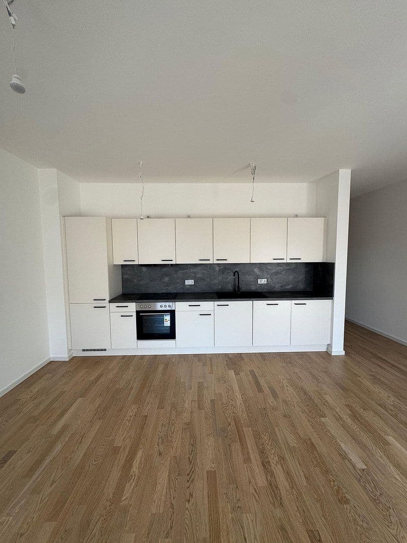 Pronájem bytu 2+1 68 m², Eiswerderstraße 10 A-J, Berlin, Berlín Pronájem bytu 2+1 68 m², Eiswerderstraße 10 A-J, Berlin, Berlín