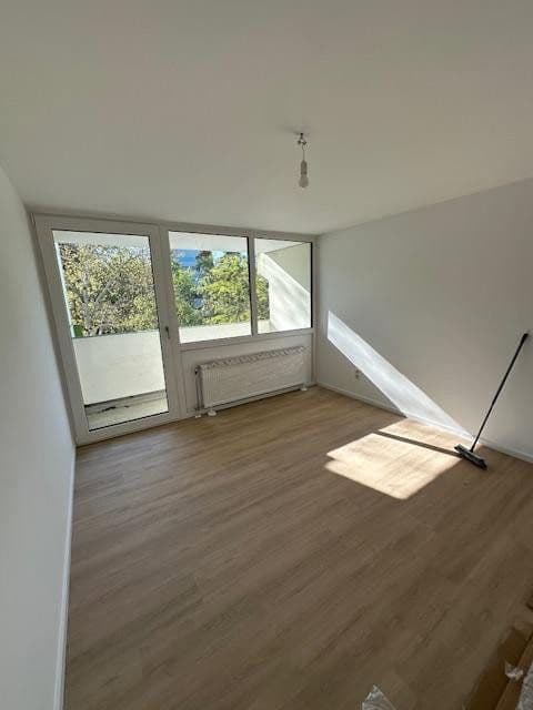 Pronájem bytu 4+1 85 m², Am Europakanal 36, Erlangen, Bavorsko Pronájem bytu 4+1 85 m², Am Europakanal 36, Erlangen, Bavorsko