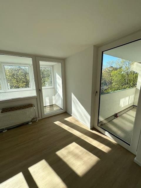 Pronájem bytu 4+1 85 m², Am Europakanal 36, Erlangen, Bavorsko Pronájem bytu 4+1 85 m², Am Europakanal 36, Erlangen, Bavorsko