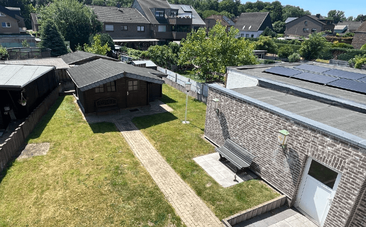 Pronájem domu 152 m², pozemek 350 m², Dürenerstr. 478, Eschweiler, Severní Porýní-Vestfálsko Pronájem domu 152 m², pozemek 350 m², Dürenerstr. 478, Eschweiler, Severní Porýní-Vestfálsko