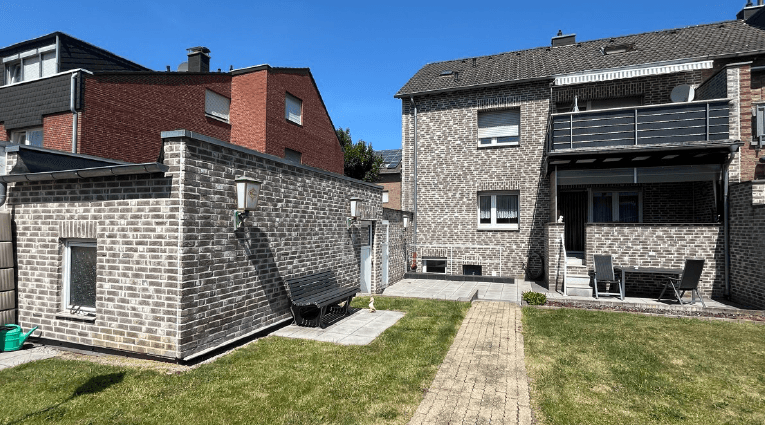 Pronájem domu 152 m², pozemek 350 m², Dürenerstr. 478, Eschweiler, Severní Porýní-Vestfálsko Pronájem domu 152 m², pozemek 350 m², Dürenerstr. 478, Eschweiler, Severní Porýní-Vestfálsko