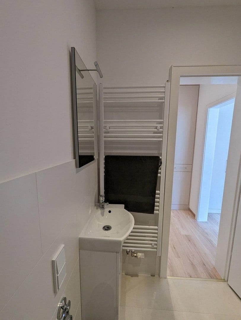 Pronájem bytu 1+1 36 m², Thiedeweg 28, Hamburg, Hamburg Pronájem bytu 1+1 36 m², Thiedeweg 28, Hamburg, Hamburg