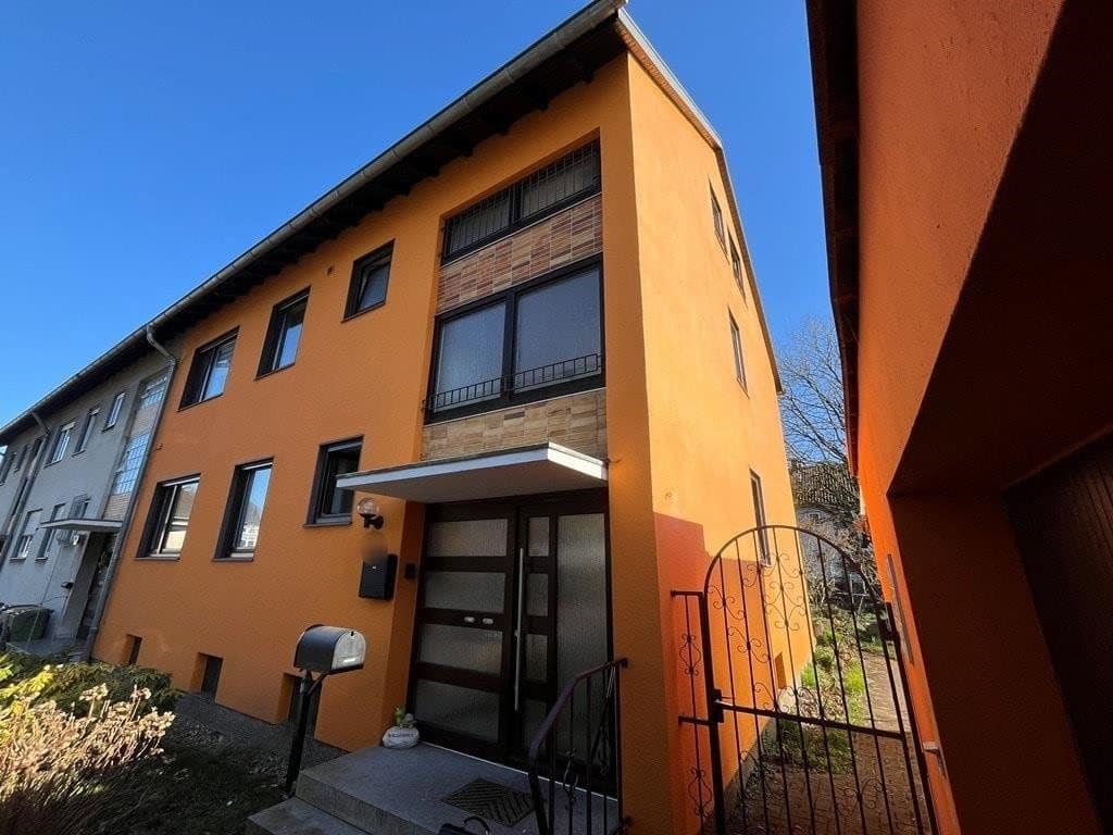 Pronájem bytu 3+1 78 m², Im Lobach 25, Saarbrücken, Země Sársko Pronájem bytu 3+1 78 m², Im Lobach 25, Saarbrücken, Země Sársko