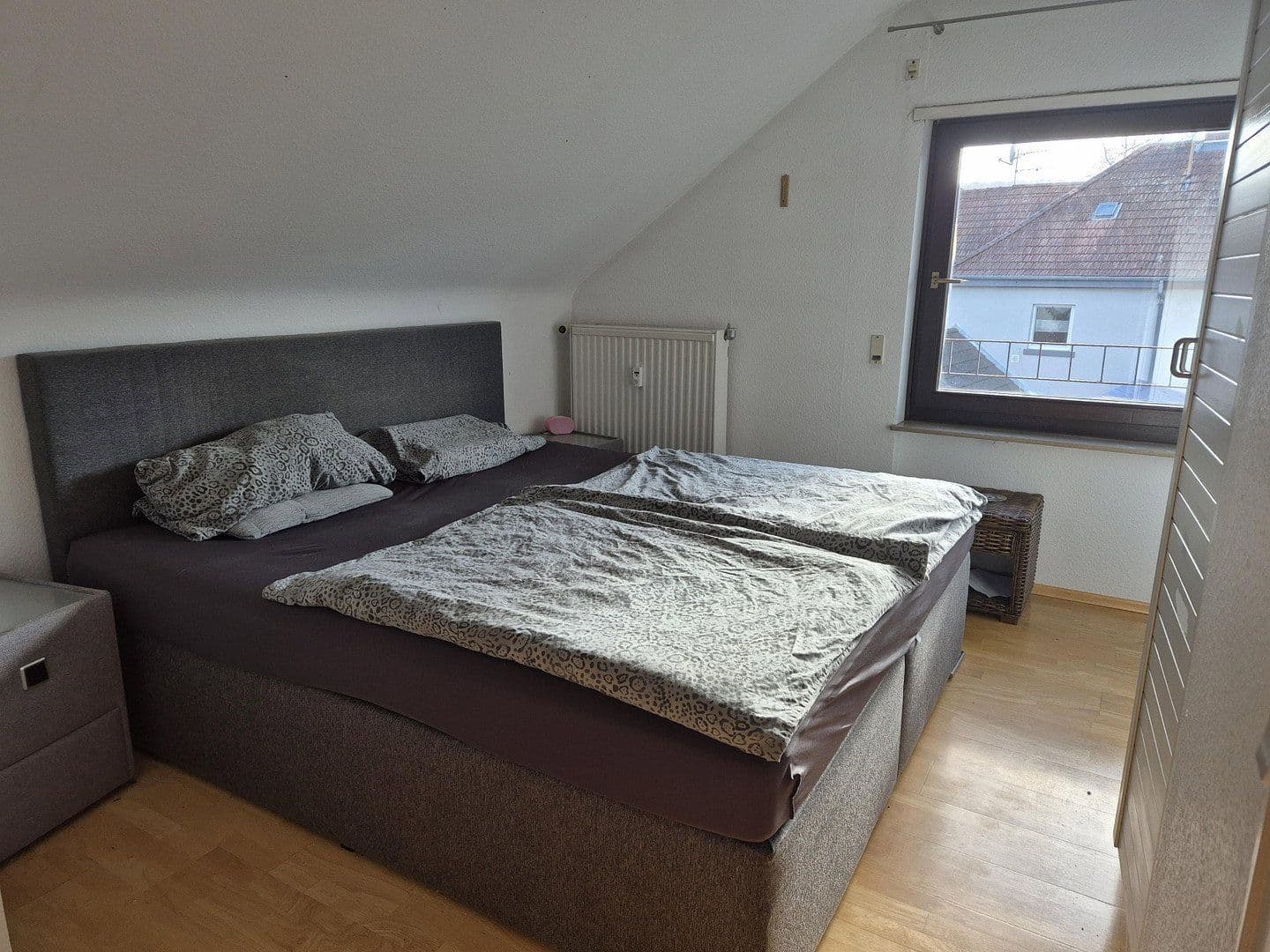 Pronájem bytu 3+1 78 m², Im Lobach 25, Saarbrücken, Země Sársko Pronájem bytu 3+1 78 m², Im Lobach 25, Saarbrücken, Země Sársko