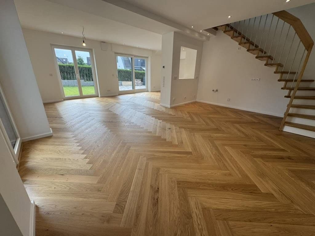 Pronájem domu 100 m², pozemek 170 m², Düsseldorf, Severní Porýní-Vestfálsko Pronájem domu 100 m², pozemek 170 m², Düsseldorf, Severní Porýní-Vestfálsko