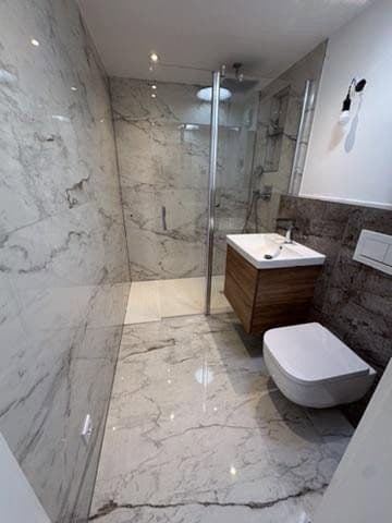 Pronájem domu 100 m², pozemek 170 m², Düsseldorf, Severní Porýní-Vestfálsko Pronájem domu 100 m², pozemek 170 m², Düsseldorf, Severní Porýní-Vestfálsko
