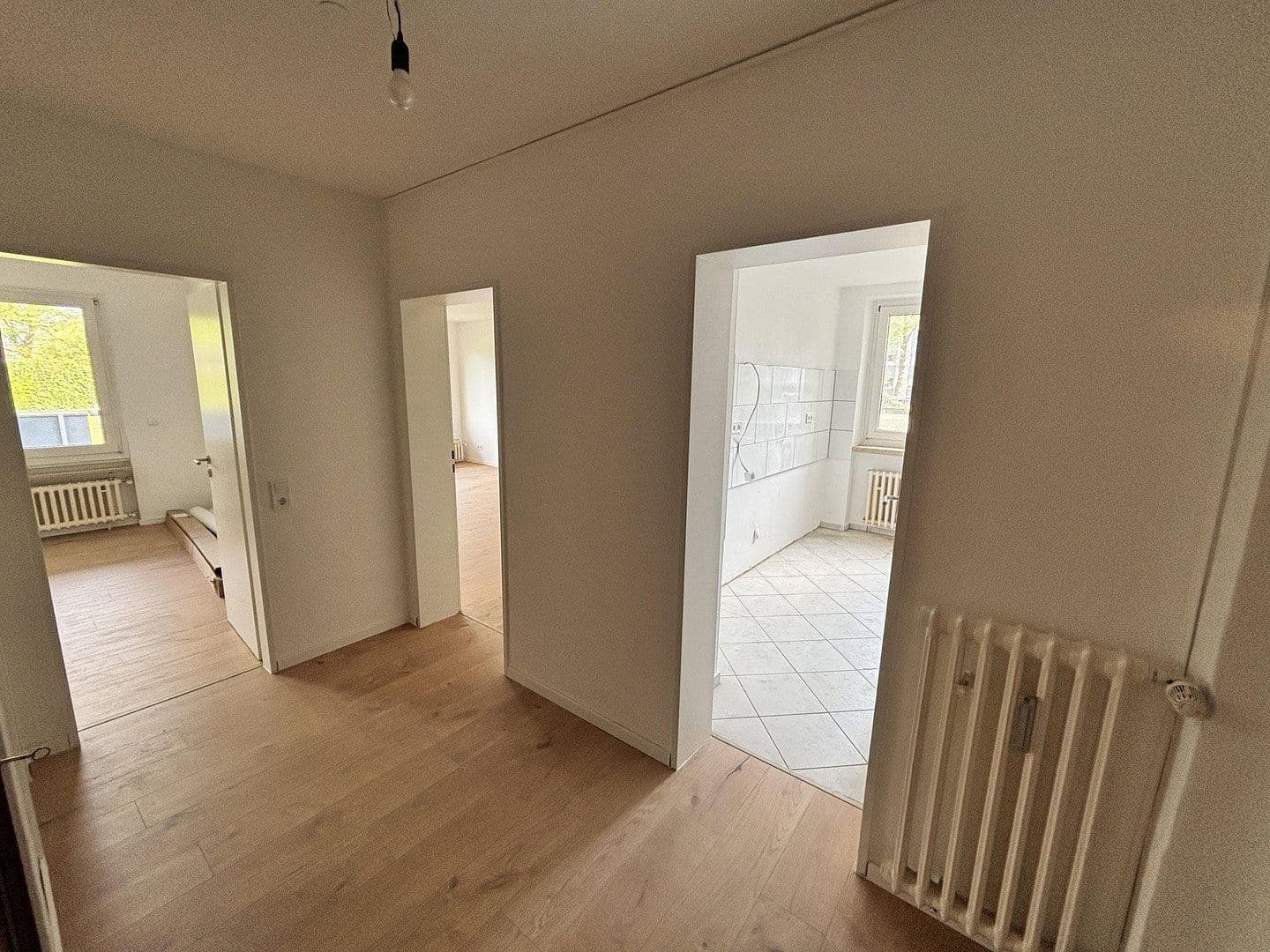 Pronájem bytu 2+1 63 m², Hochhausring 7, Cáchy, Severní Porýní-Vestfálsko Pronájem bytu 2+1 63 m², Hochhausring 7, Cáchy, Severní Porýní-Vestfálsko
