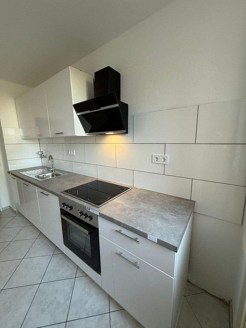 Pronájem bytu 2+1 63 m², Hochhausring 7, Cáchy, Severní Porýní-Vestfálsko Pronájem bytu 2+1 63 m², Hochhausring 7, Cáchy, Severní Porýní-Vestfálsko