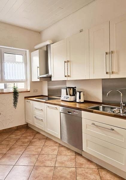 Prodej domu 213 m², pozemek 510 m², Wegberg, Severní Porýní-Vestfálsko Prodej domu 213 m², pozemek 510 m², Wegberg, Severní Porýní-Vestfálsko