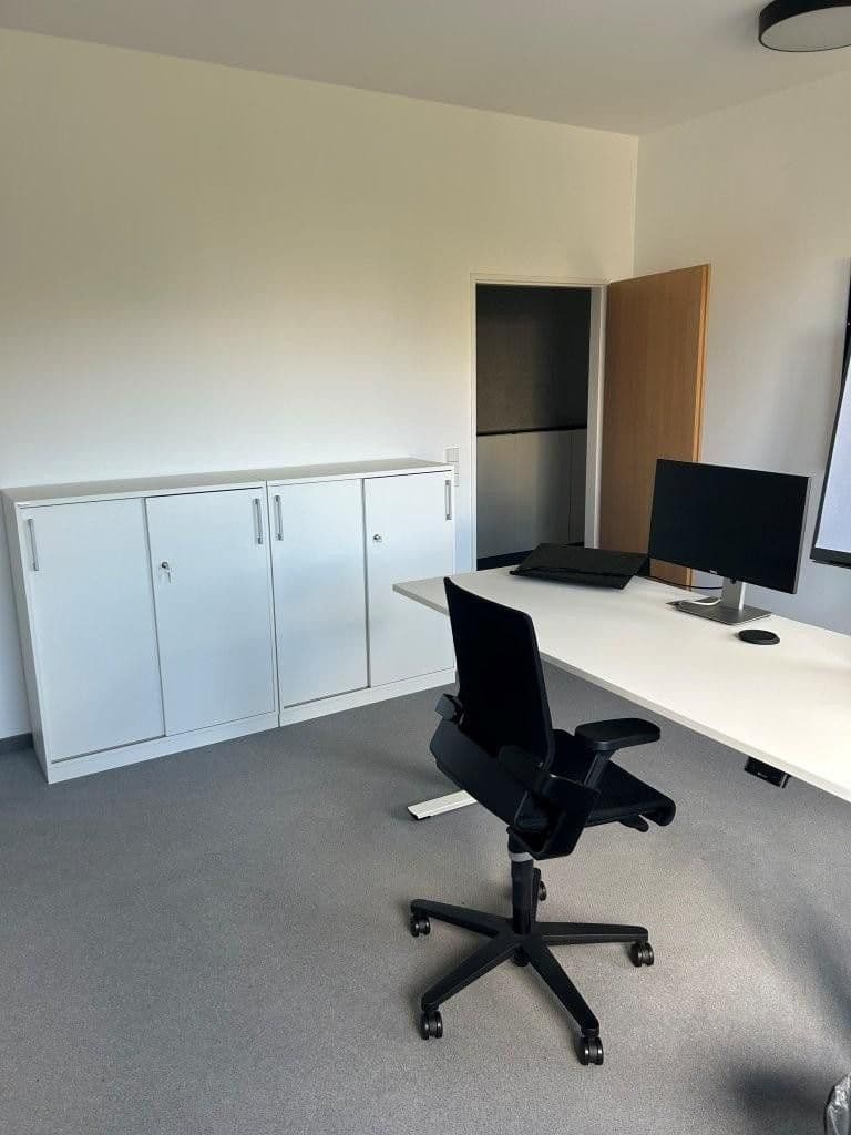 Pronájem kanceláře 106 m², Emser Platz 2, Berlin, Berlín Pronájem kanceláře 106 m², Emser Platz 2, Berlin, Berlín
