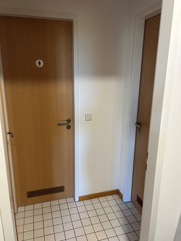 Pronájem kanceláře 106 m², Emser Platz 2, Berlin, Berlín Pronájem kanceláře 106 m², Emser Platz 2, Berlin, Berlín