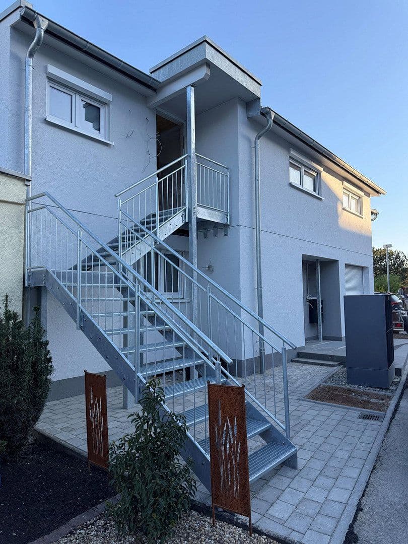 Pronájem bytu 5+kk 125 m², Schillerstraße 21, Weil der Stadt, Bádensko-Württembersko Pronájem bytu 5+kk 125 m², Schillerstraße 21, Weil der Stadt, Bádensko-Württembersko