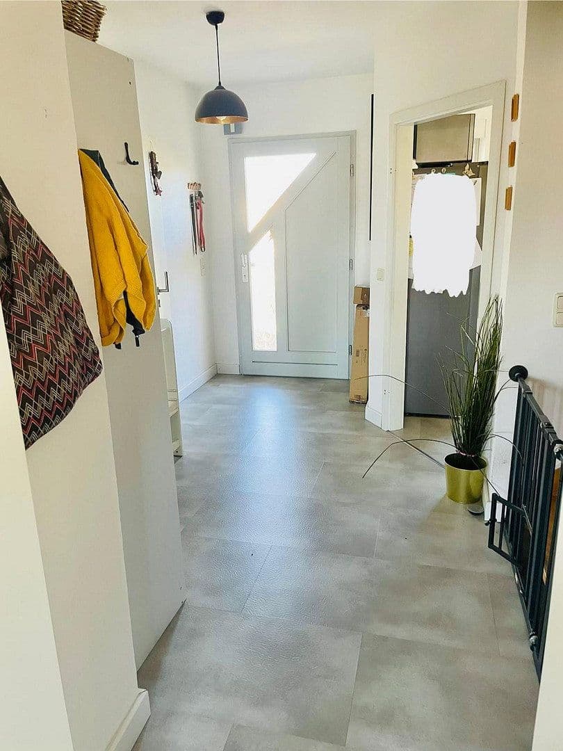 Pronájem domu 110 m², pozemek 400 m², Am Baalberger Sportplatz 5 b, Bernburg, Sasko-Anhaltsko Pronájem domu 110 m², pozemek 400 m², Am Baalberger Sportplatz 5 b, Bernburg, Sasko-Anhaltsko