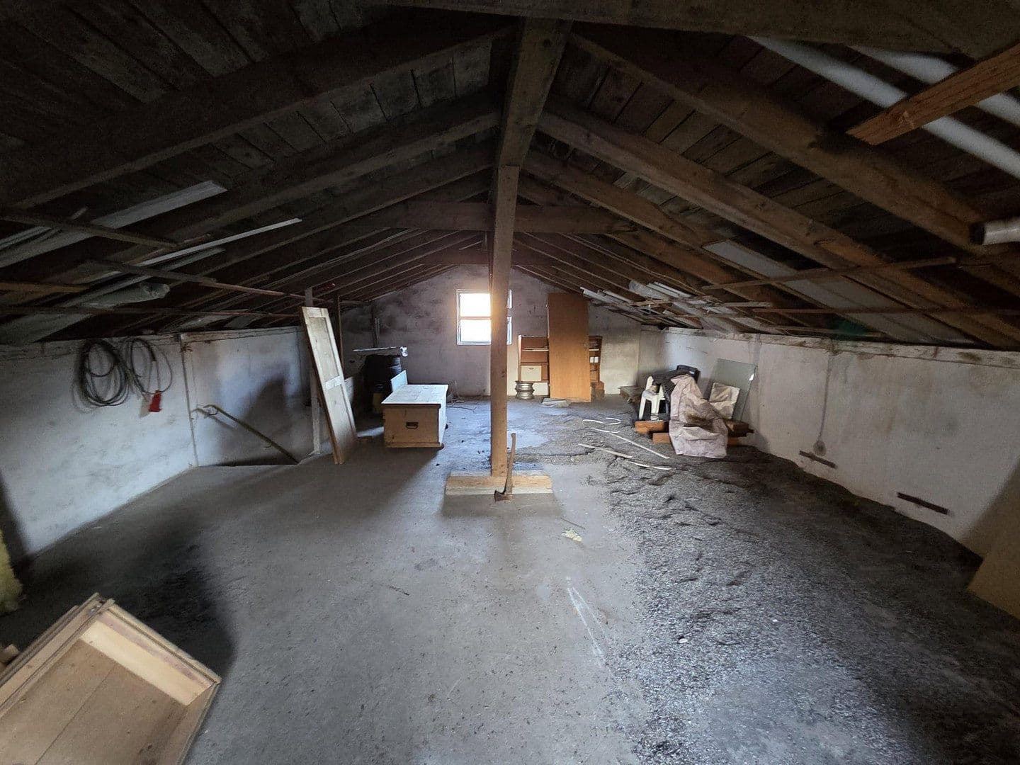 Prodej domu 158 m², pozemek 1.674 m², Hauptstraße 31, Heinzenbach, Porýní-Falc Prodej domu 158 m², pozemek 1.674 m², Hauptstraße 31, Heinzenbach, Porýní-Falc