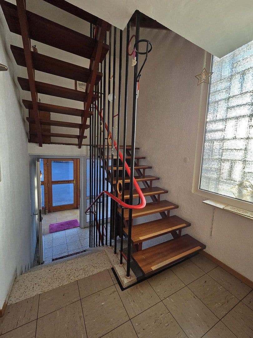 Prodej domu 158 m², pozemek 1.674 m², Hauptstraße 31, Heinzenbach, Porýní-Falc Prodej domu 158 m², pozemek 1.674 m², Hauptstraße 31, Heinzenbach, Porýní-Falc