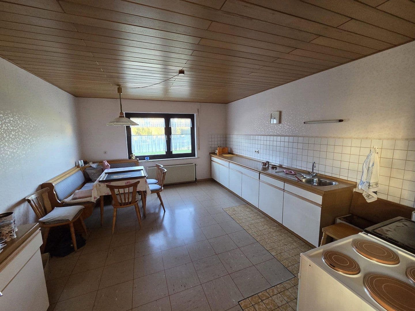 Prodej domu 158 m², pozemek 1.674 m², Hauptstraße 31, Heinzenbach, Porýní-Falc Prodej domu 158 m², pozemek 1.674 m², Hauptstraße 31, Heinzenbach, Porýní-Falc