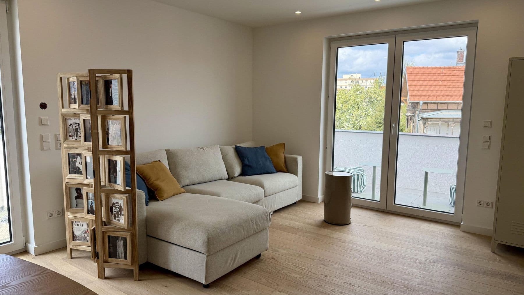 Prodej bytu 1+1 38 m², Fliederstraße 4, Metzingen, Bádensko-Württembersko Prodej bytu 1+1 38 m², Fliederstraße 4, Metzingen, Bádensko-Württembersko