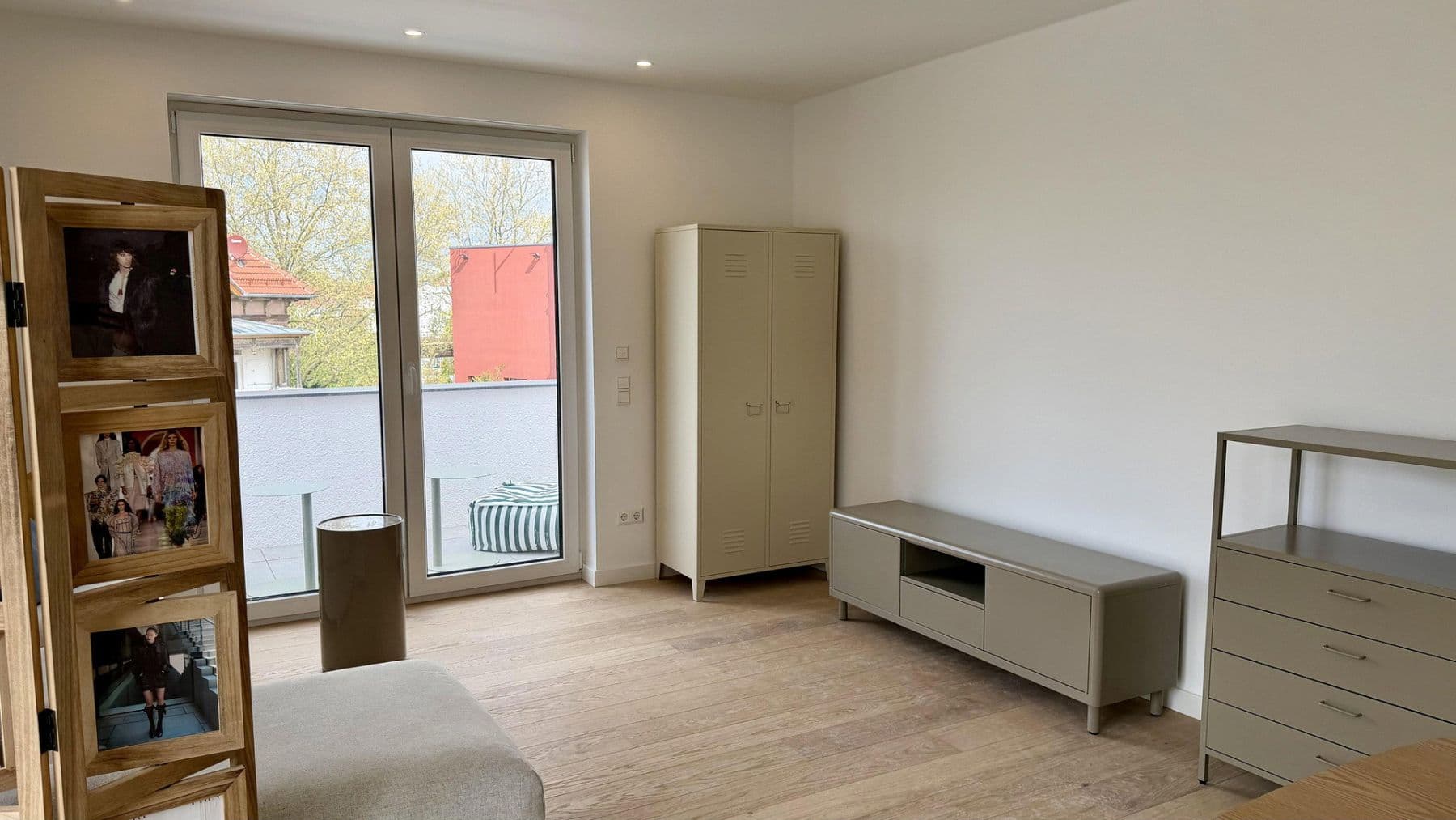 Prodej bytu 1+1 38 m², Fliederstraße 4, Metzingen, Bádensko-Württembersko Prodej bytu 1+1 38 m², Fliederstraße 4, Metzingen, Bádensko-Württembersko