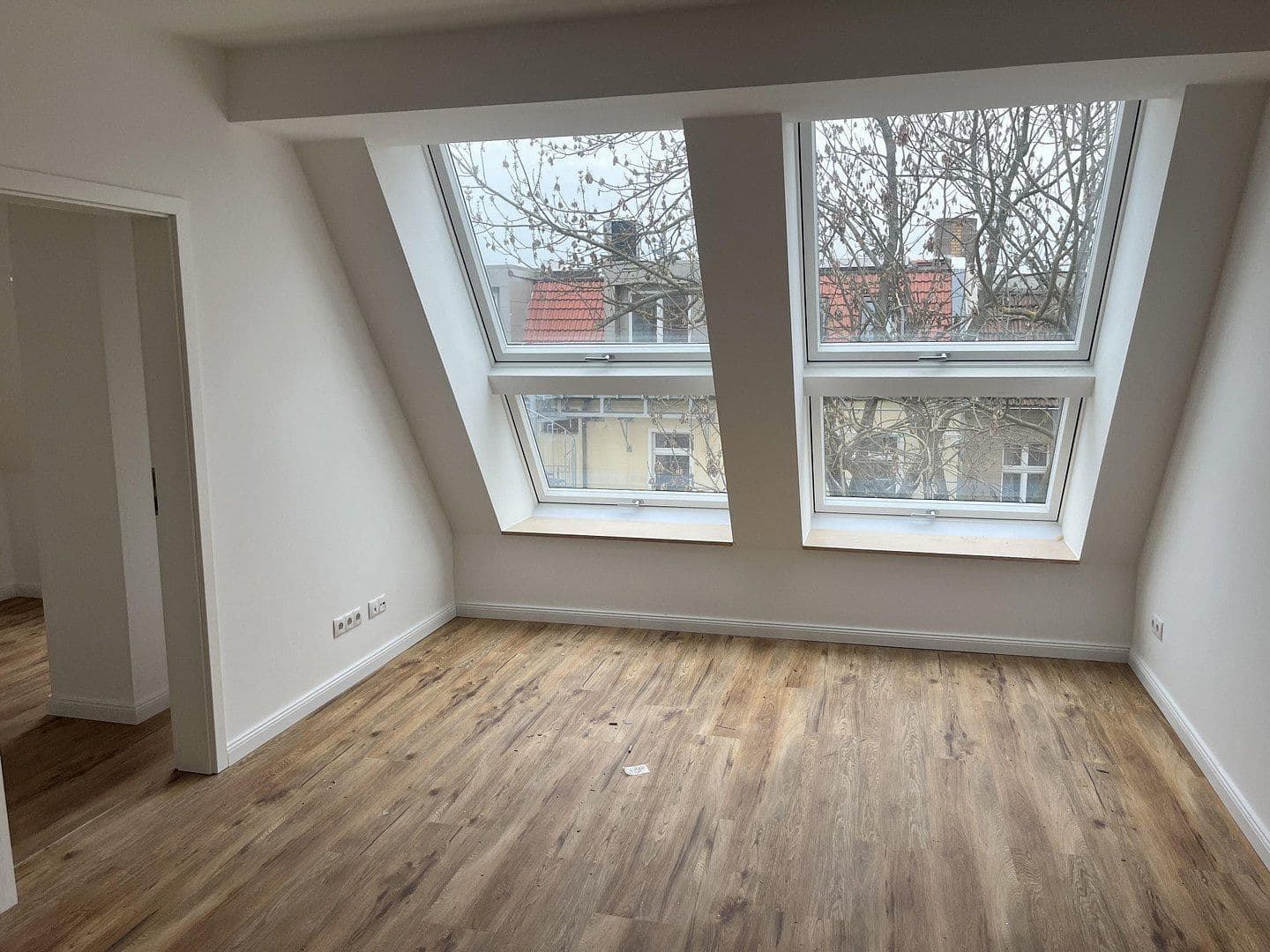 Pronájem bytu 2+1 48 m², Dietzgenstraße 93, Berlin, Berlín Pronájem bytu 2+1 48 m², Dietzgenstraße 93, Berlin, Berlín