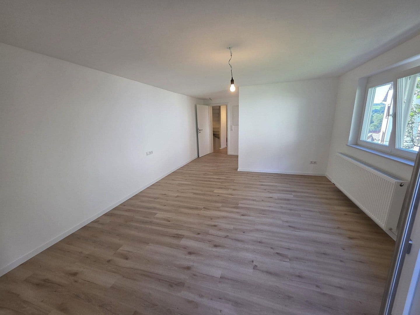 Prodej domu 135 m², pozemek 305 m², Böllatstrasse 14, Nürtingen, Bádensko-Württembersko Prodej domu 135 m², pozemek 305 m², Böllatstrasse 14, Nürtingen, Bádensko-Württembersko