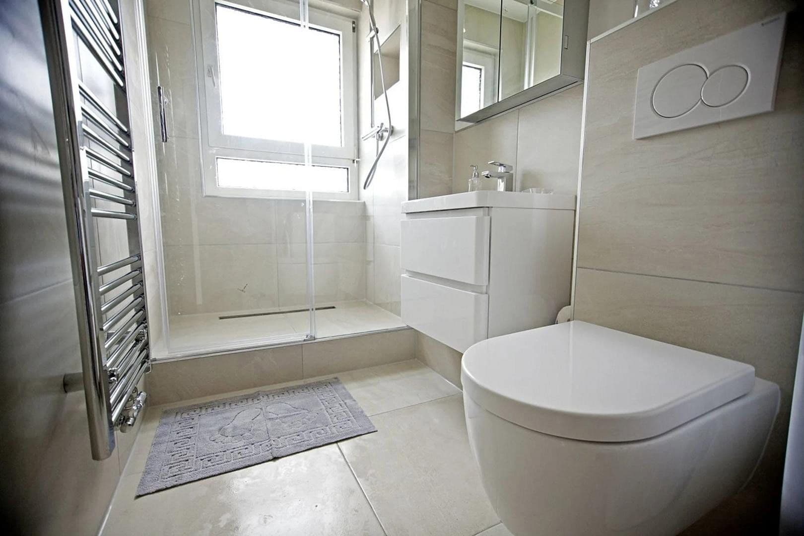 Pronájem bytu 2+1 58 m², Frankfurt am Main, Hessen Pronájem bytu 2+1 58 m², Frankfurt am Main, Hessen