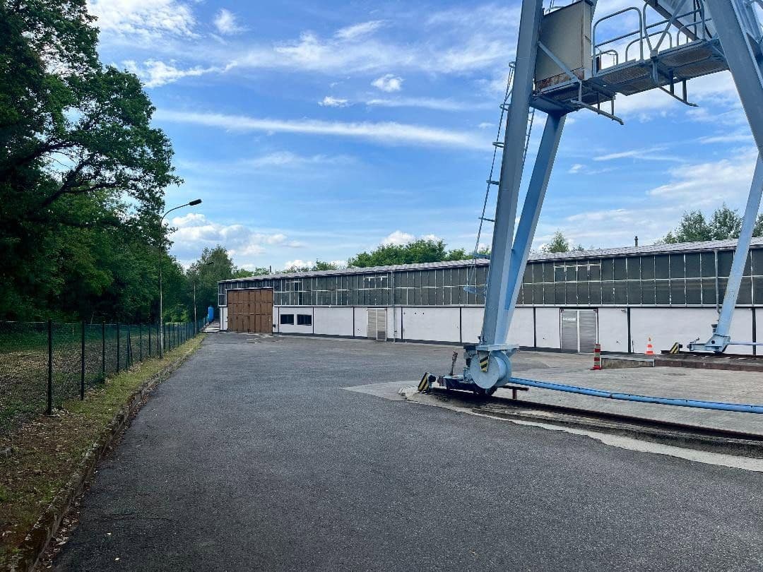 Pronájem nebytového prostoru 1.400 m², Nízké, Sasko Pronájem nebytového prostoru 1.400 m², Nízké, Sasko