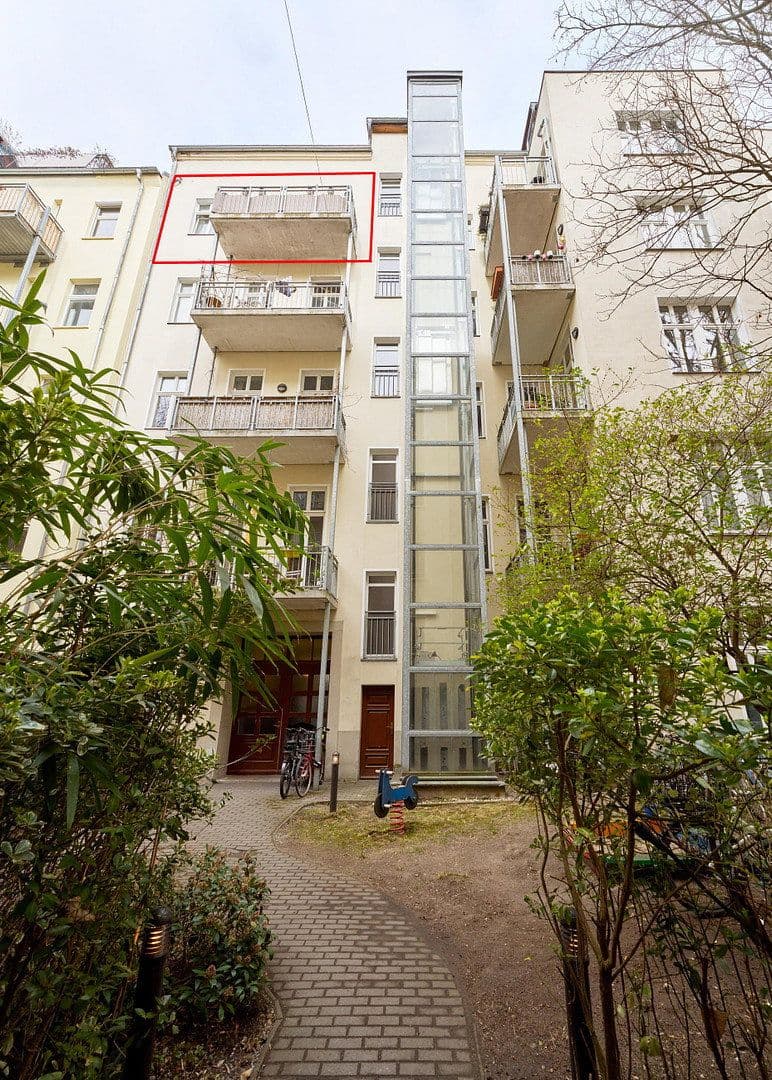 Prodej bytu 3+1 95 m², Stargarderstr. 21, Berlin, Berlín Prodej bytu 3+1 95 m², Stargarderstr. 21, Berlin, Berlín