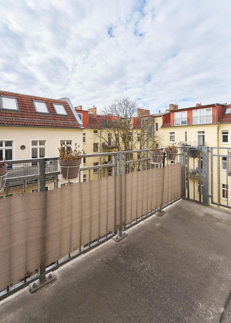 Prodej bytu 3+1 95 m², Stargarderstr. 21, Berlin, Berlín Prodej bytu 3+1 95 m², Stargarderstr. 21, Berlin, Berlín