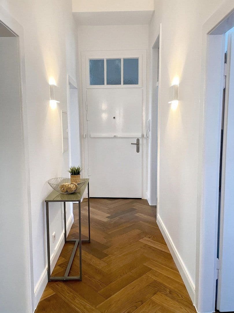 Prodej bytu 2+1 63 m², Düsseldorf, Severní Porýní-Vestfálsko Prodej bytu 2+1 63 m², Düsseldorf, Severní Porýní-Vestfálsko