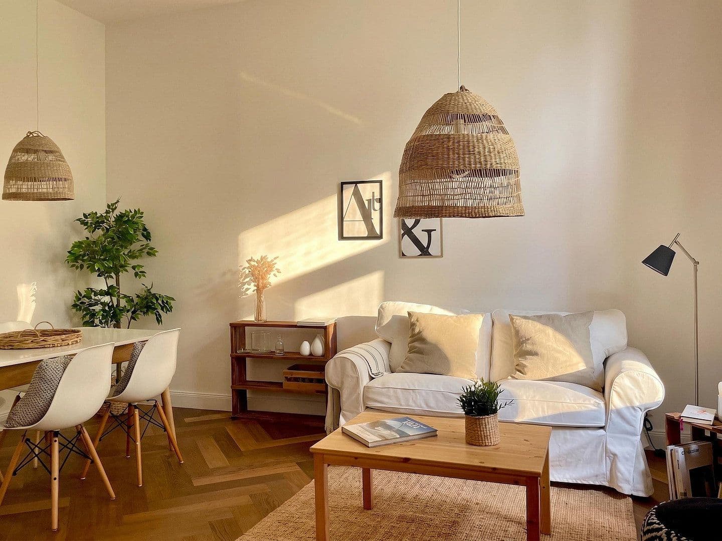 Prodej bytu 2+1 63 m², Düsseldorf, Severní Porýní-Vestfálsko Prodej bytu 2+1 63 m², Düsseldorf, Severní Porýní-Vestfálsko