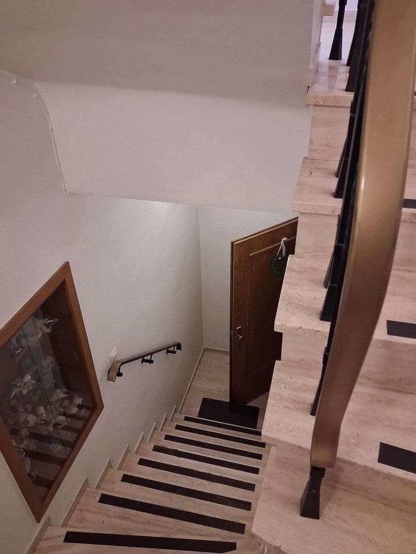 Prodej bytu 4+1 117 m², Bonn, Severní Porýní-Vestfálsko Prodej bytu 4+1 117 m², Bonn, Severní Porýní-Vestfálsko