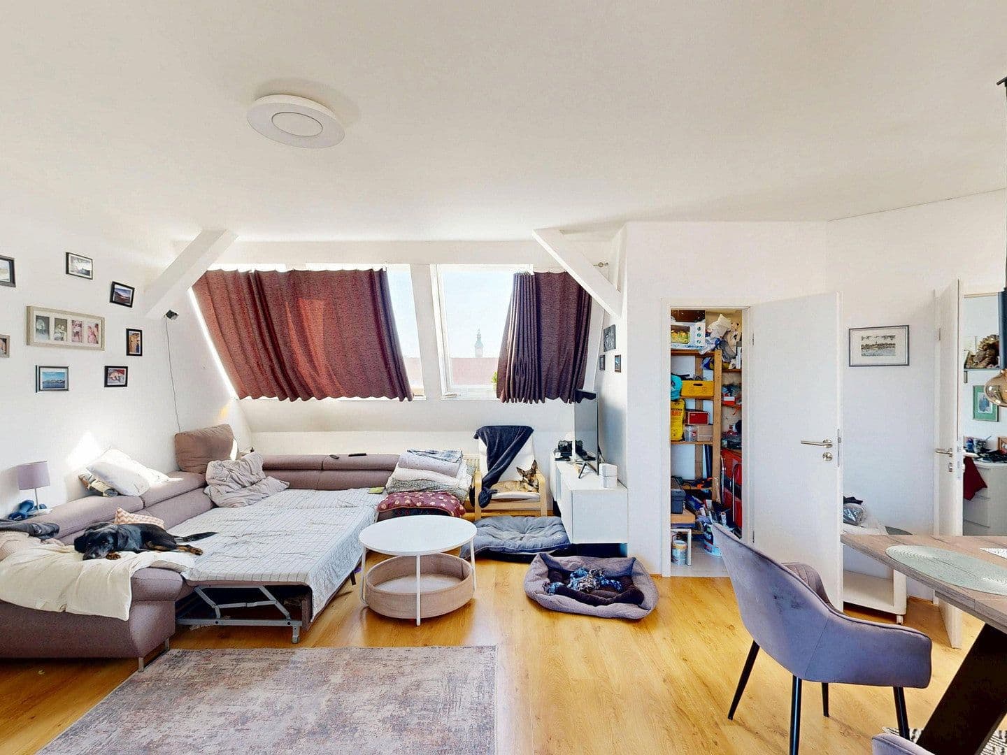 Prodej bytu 7+1 183 m², Berlin, Berlín Prodej bytu 7+1 183 m², Berlin, Berlín