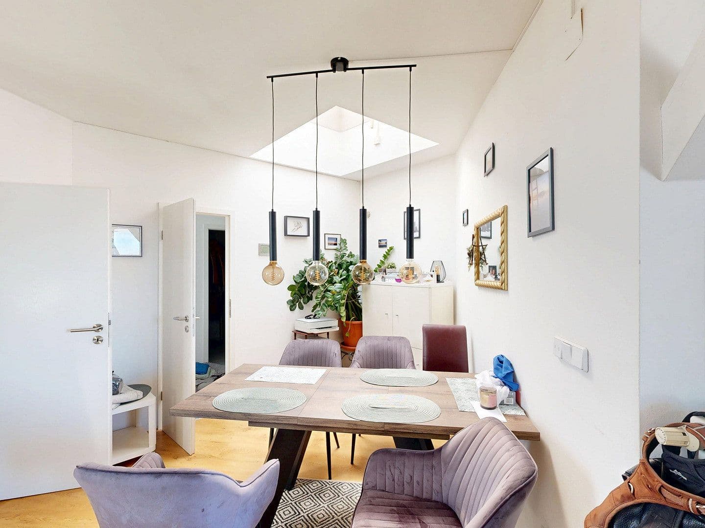 Prodej bytu 7+1 183 m², Berlin, Berlín Prodej bytu 7+1 183 m², Berlin, Berlín