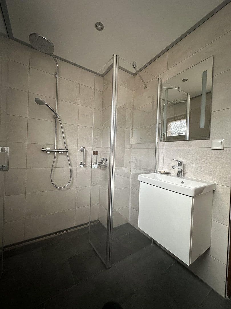 Prodej domu 150 m², pozemek 589 m², Braunschweig, Dolní Sasko Prodej domu 150 m², pozemek 589 m², Braunschweig, Dolní Sasko