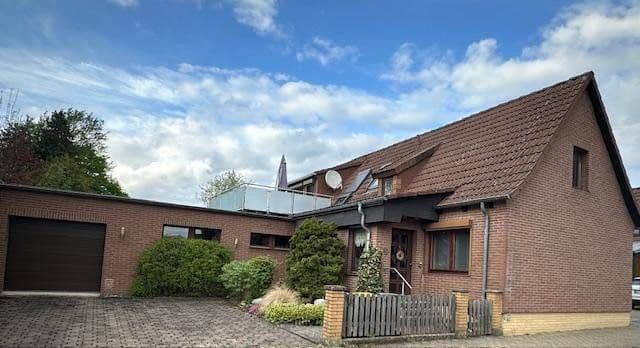 Prodej domu 150 m², pozemek 589 m², Braunschweig, Dolní Sasko Prodej domu 150 m², pozemek 589 m², Braunschweig, Dolní Sasko