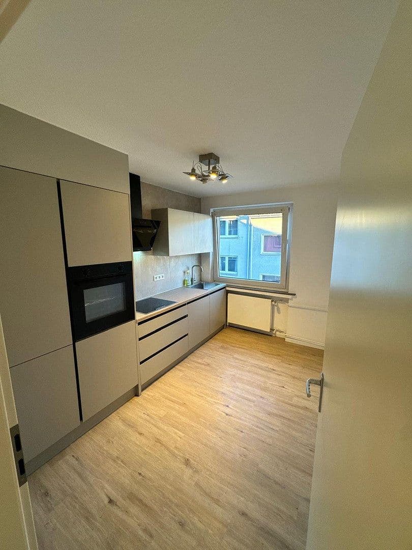 Pronájem bytu 1+1 27 m², Wuppertal, Severní Porýní-Vestfálsko Pronájem bytu 1+1 27 m², Wuppertal, Severní Porýní-Vestfálsko