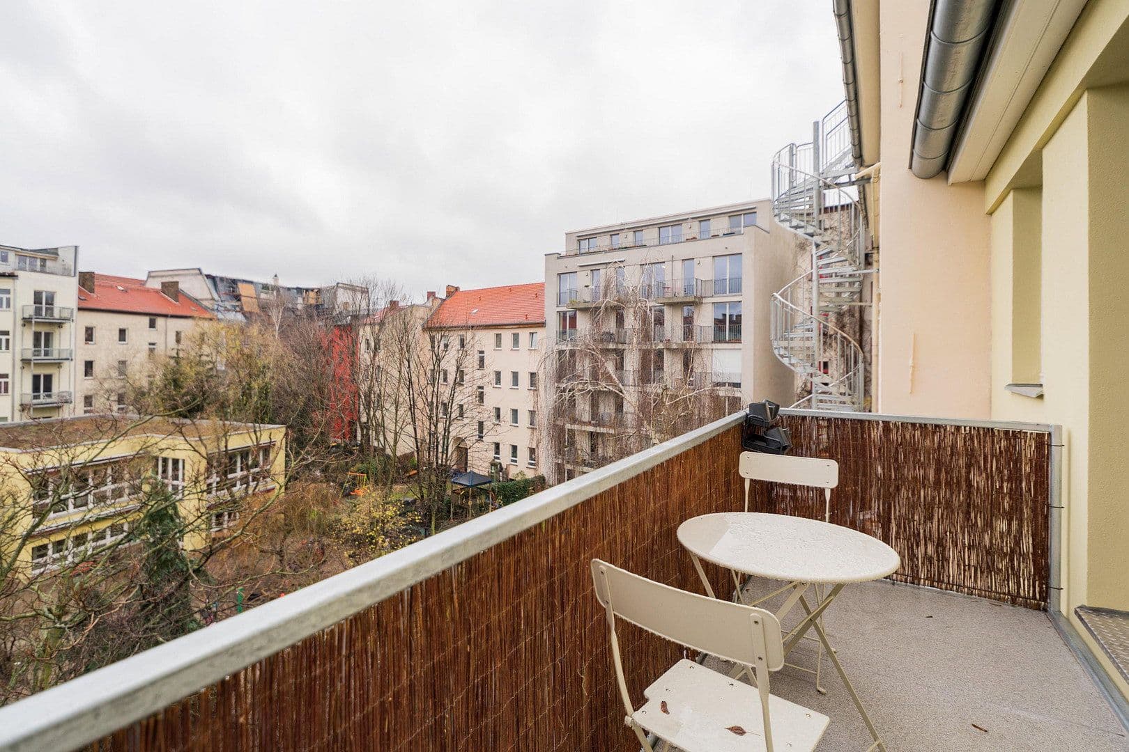 Prodej bytu 2+kk 86 m², Colbestrasse 22, Berlin Friedrichshain, Berlín Prodej bytu 2+kk 86 m², Colbestrasse 22, Berlin Friedrichshain, Berlín