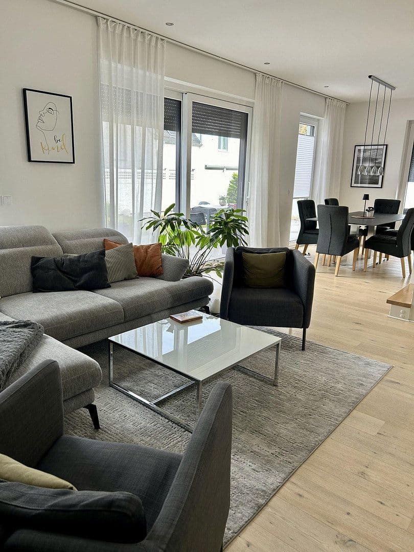 Prodej domu 155 m², pozemek 497 m², Berlin, Berlín Prodej domu 155 m², pozemek 497 m², Berlin, Berlín