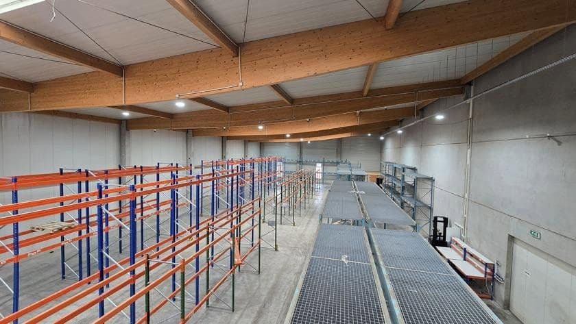 Pronájem nebytového prostoru 1.206 m², Egelsees 13, Siegenburg, Bavorsko Pronájem nebytového prostoru 1.206 m², Egelsees 13, Siegenburg, Bavorsko