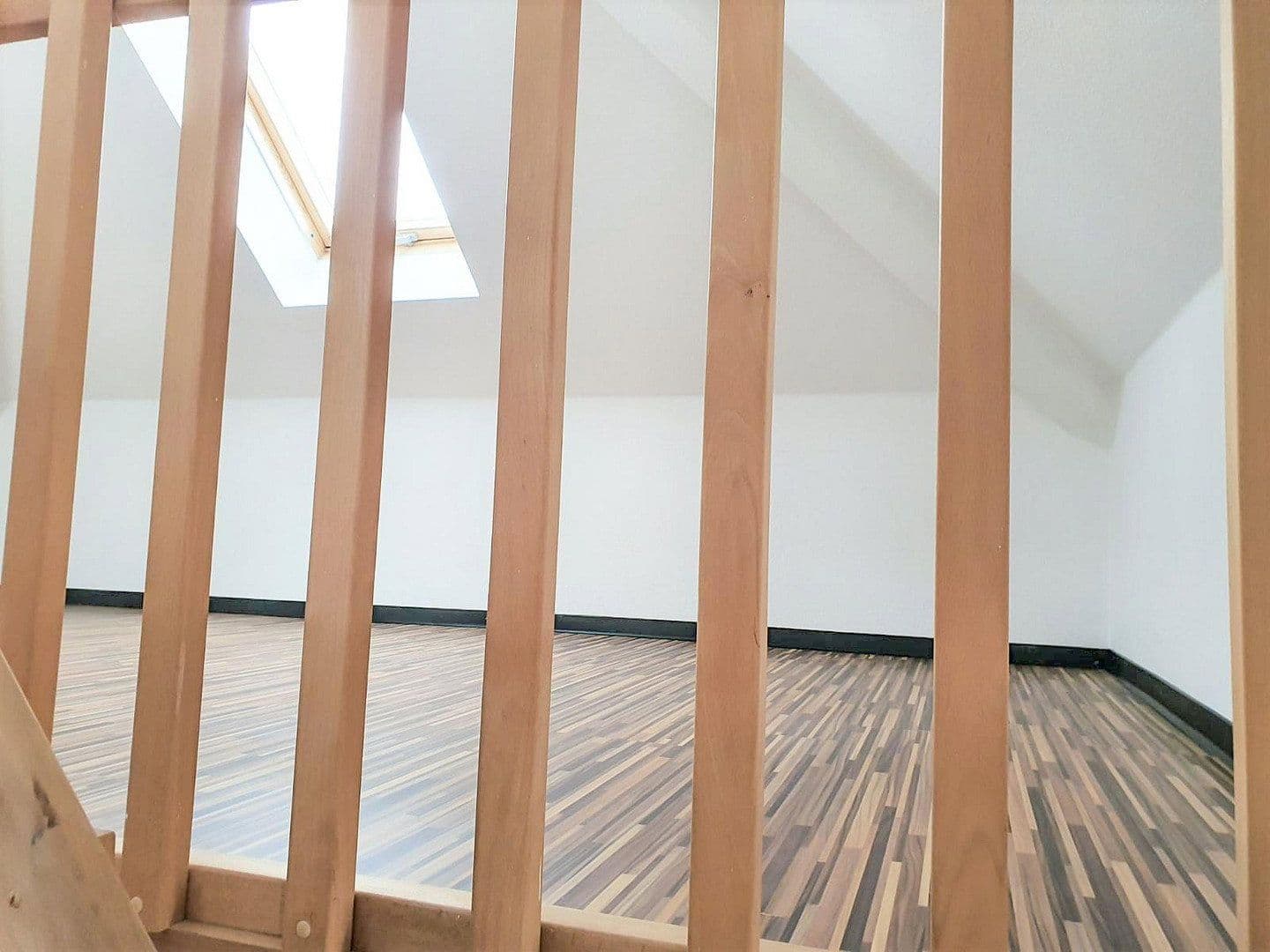 Pronájem bytu 2+1 52 m², Heinrich-Kaps-Str. 2, Leipzig, Sasko Pronájem bytu 2+1 52 m², Heinrich-Kaps-Str. 2, Leipzig, Sasko