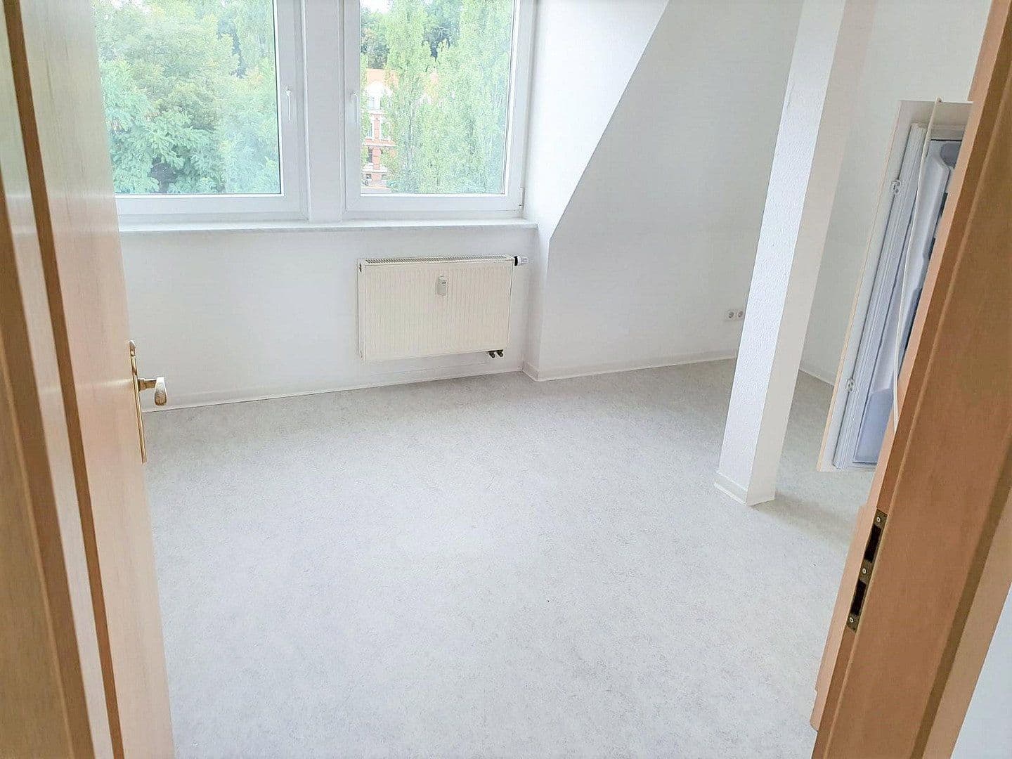 Pronájem bytu 2+1 52 m², Heinrich-Kaps-Str. 2, Leipzig, Sasko Pronájem bytu 2+1 52 m², Heinrich-Kaps-Str. 2, Leipzig, Sasko