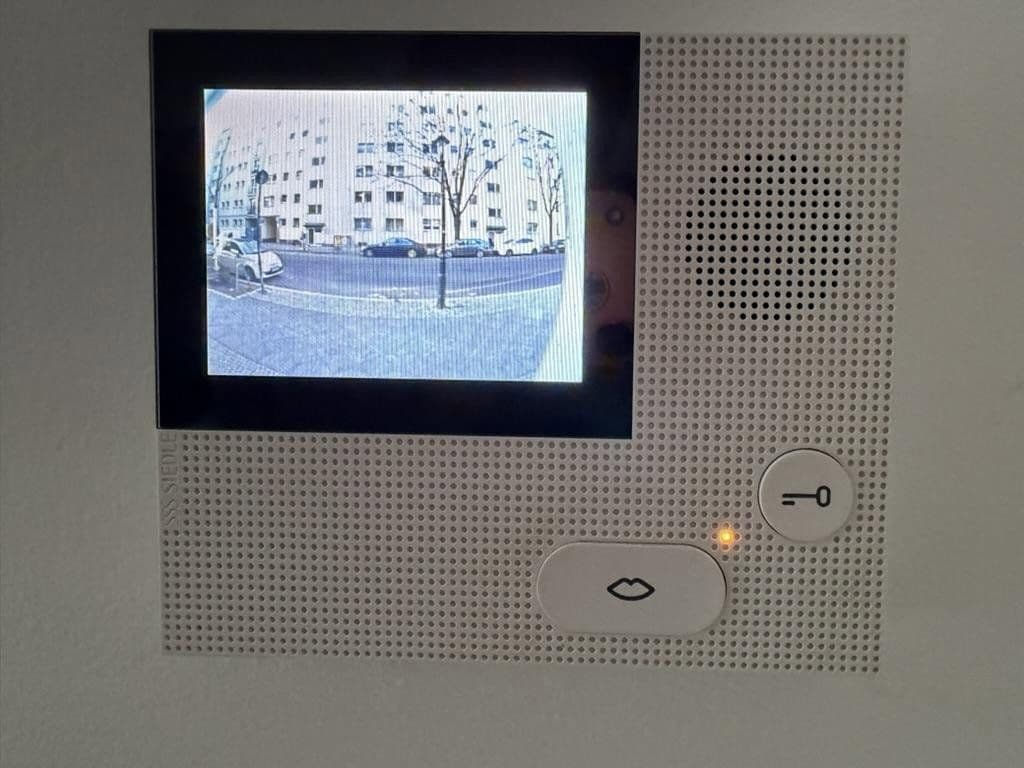 Prodej bytu 3+1 110 m², Harzer Straße 109, Berlin, Berlín Prodej bytu 3+1 110 m², Harzer Straße 109, Berlin, Berlín