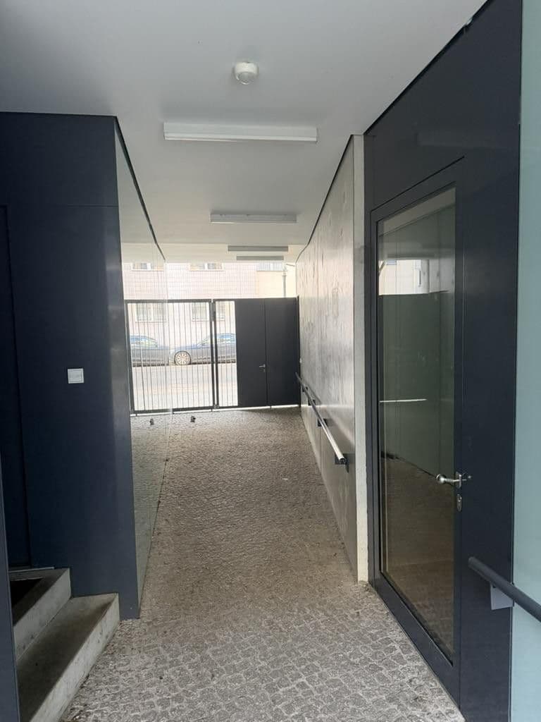 Prodej bytu 3+1 110 m², Harzer Straße 109, Berlin, Berlín Prodej bytu 3+1 110 m², Harzer Straße 109, Berlin, Berlín