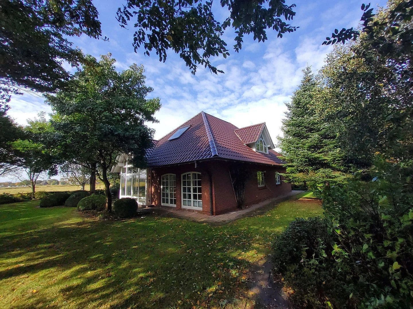 Prodej domu 264 m², pozemek 1.464 m², Wesselburen, Šlesvicko-Holštýnsko Prodej domu 264 m², pozemek 1.464 m², Wesselburen, Šlesvicko-Holštýnsko