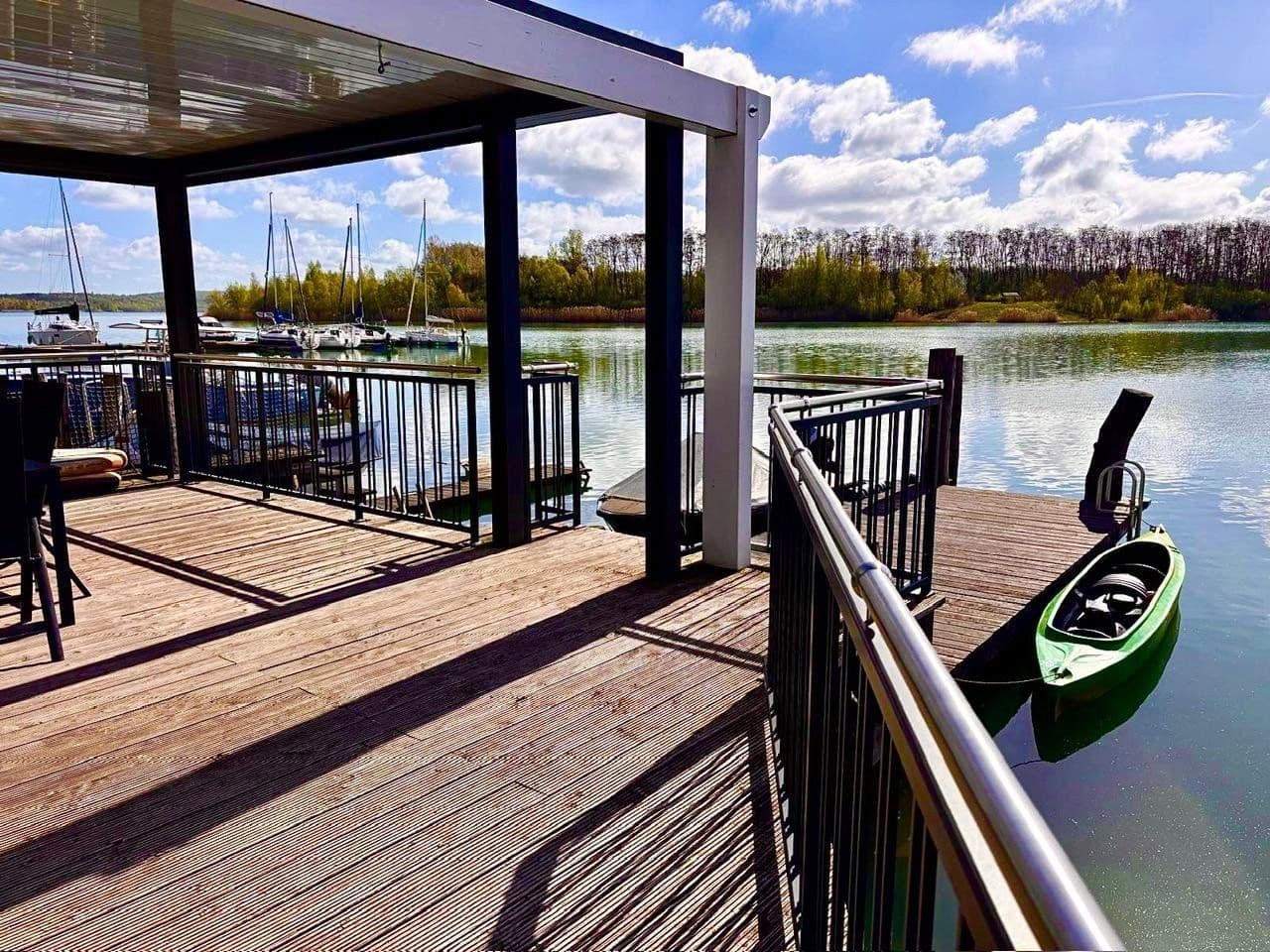 Prodej domu 153 m², pozemek 337 m², An der Lagune 123, Neukieritzsch, Sasko Prodej domu 153 m², pozemek 337 m², An der Lagune 123, Neukieritzsch, Sasko