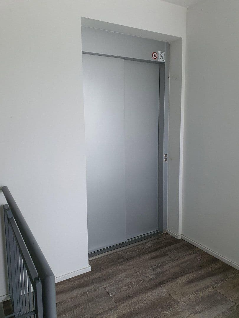 Pronájem bytu 2+1 34 m², Bruchmühler Str. 77, Fredersdorf-Vogelsdorf, Braniborsko Pronájem bytu 2+1 34 m², Bruchmühler Str. 77, Fredersdorf-Vogelsdorf, Braniborsko
