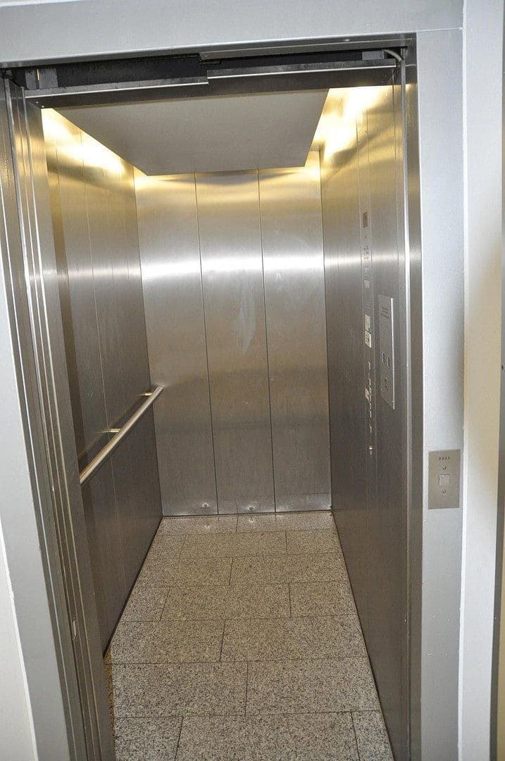Pronájem kanceláře 245 m², Homburger Str. 69a, Bad Vilbel, Hessen Pronájem kanceláře 245 m², Homburger Str. 69a, Bad Vilbel, Hessen
